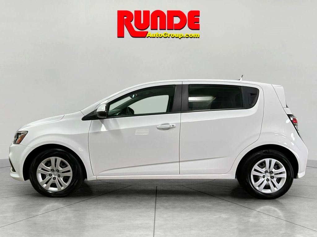 2019 Chevrolet Sonic LT photo 2