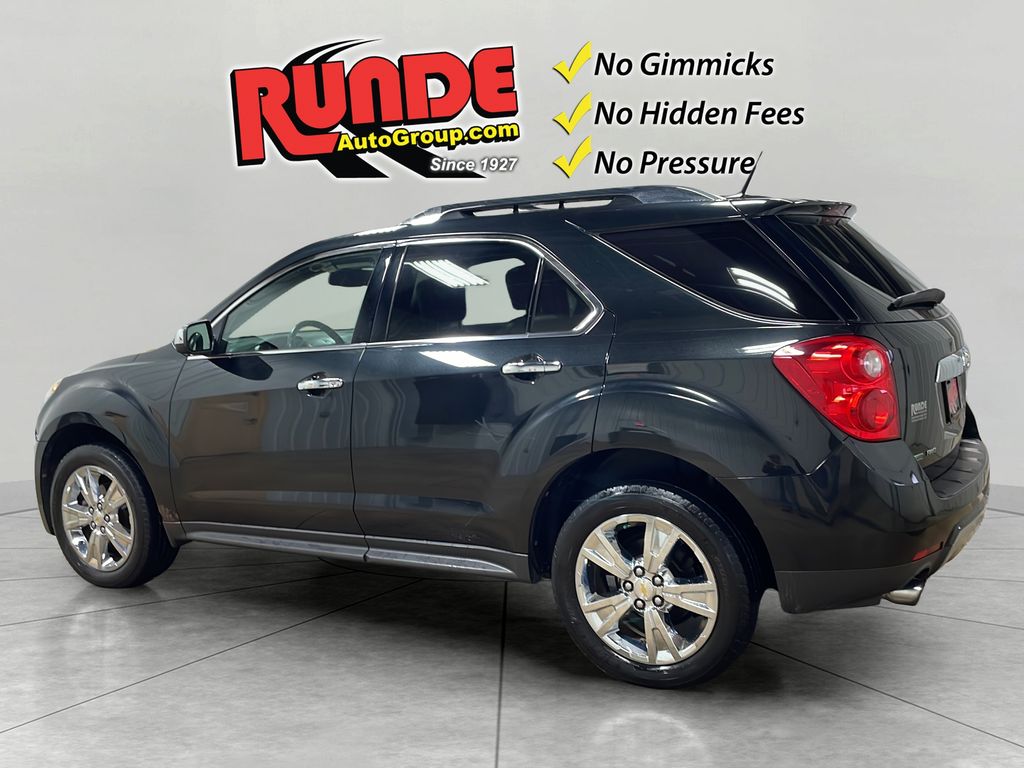 2011 Chevrolet Equinox LTZ photo 2