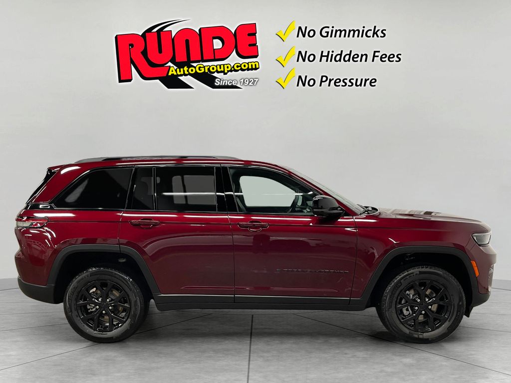 2025 Jeep Grand Cherokee Altitude - Photo 6