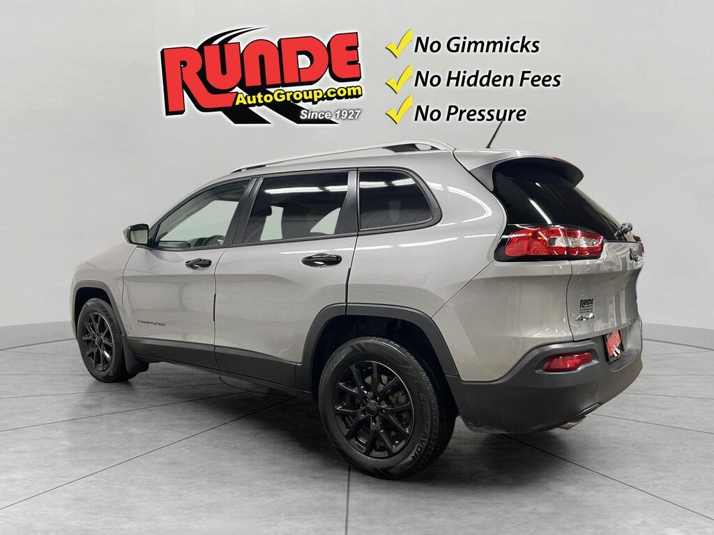 Used 2014 Jeep Cherokee Latitude Sport Utility
