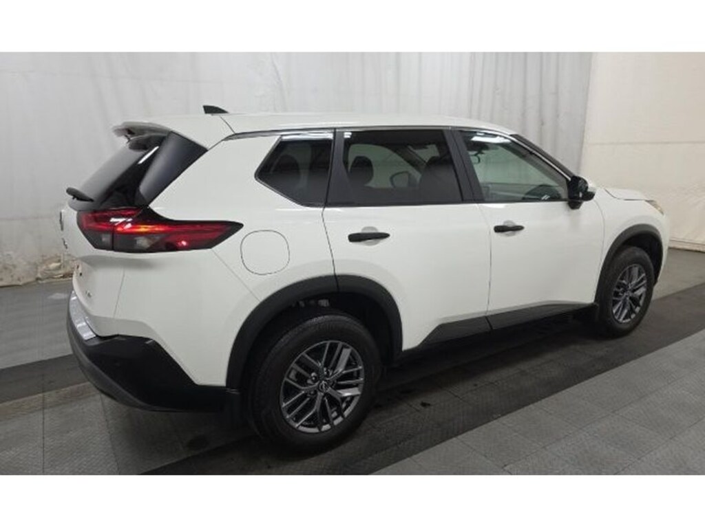Used 2023 Nissan Rogue S Sport Utility