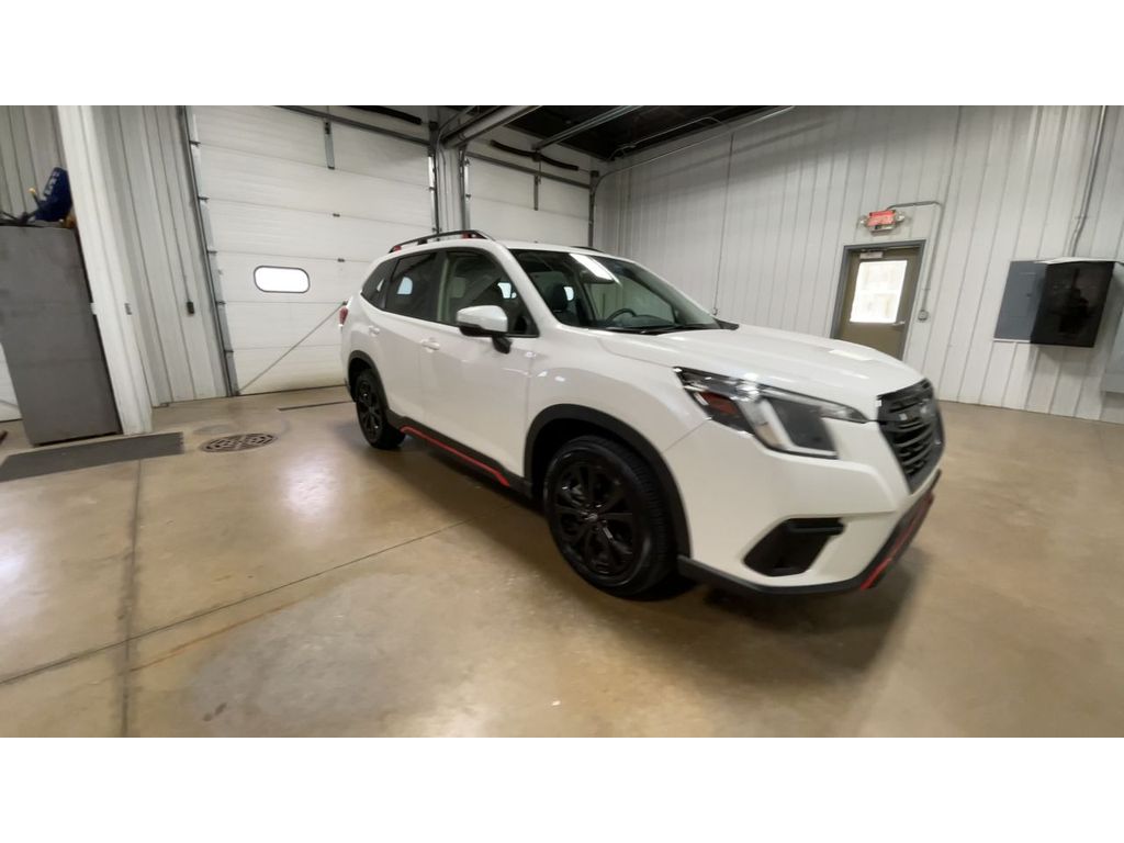 2024 Subaru Forester Sport photo 2