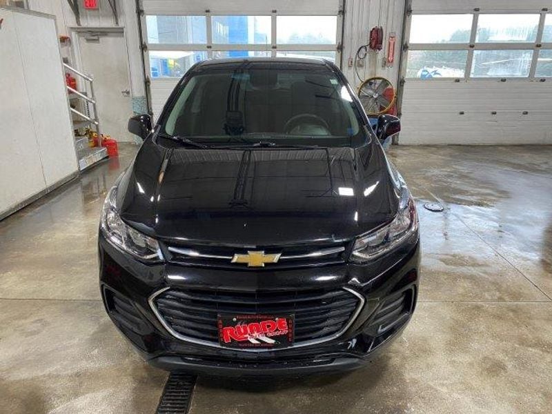 Used 2020 Chevrolet Trax LS with VIN 3GNCJKSB5LL133291 for sale in Manchester, IA