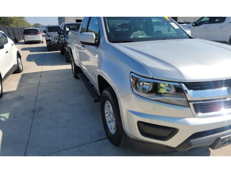 2019 Chevrolet Colorado Work Truck photo 2