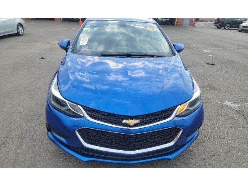 Used 2016 Chevrolet Cruze LT with VIN 1G1BE5SM1G7293652 for sale in Manchester, IA