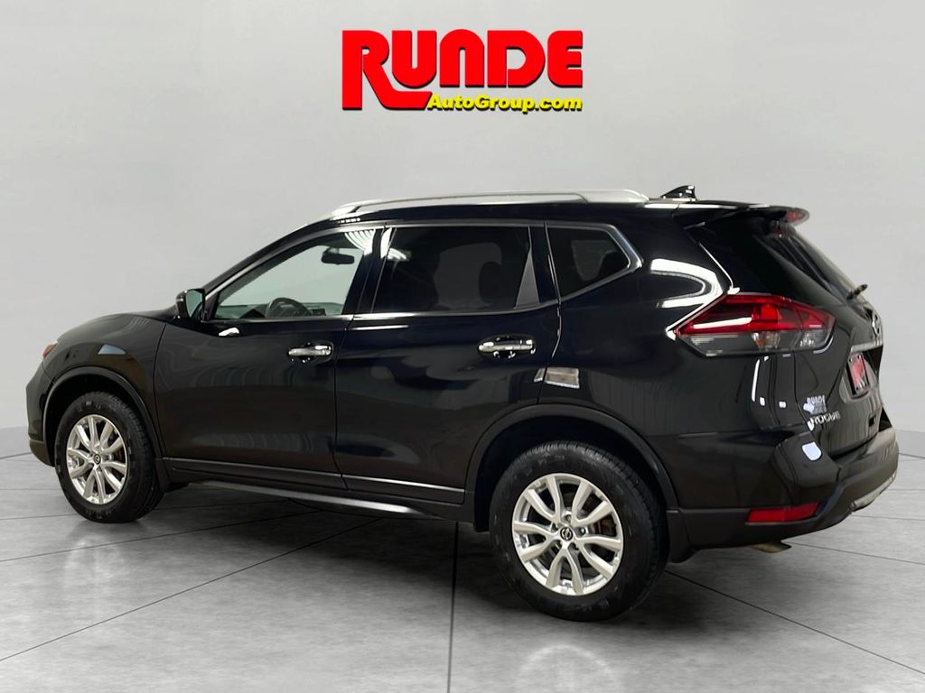 2020 Nissan Rogue SV AWD photo 3
