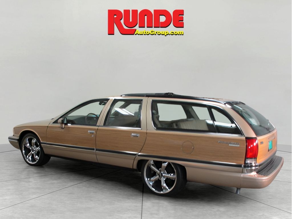 1994 Buick Roadmaster photo 3