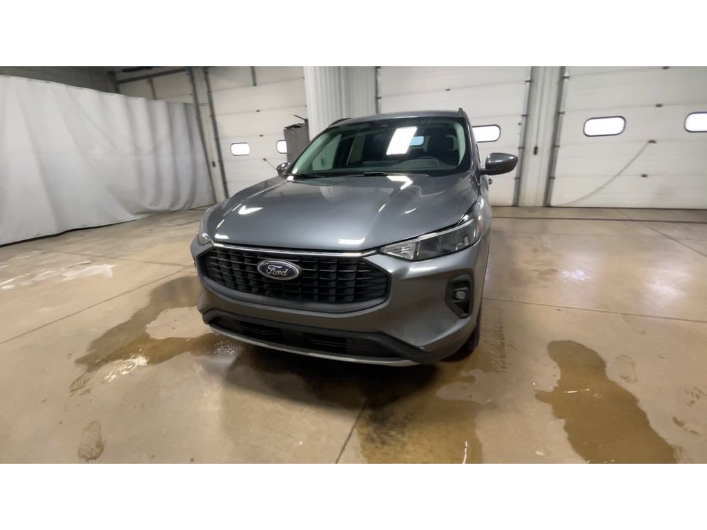 2023 Ford Escape Plug-In Hybrid photo 3