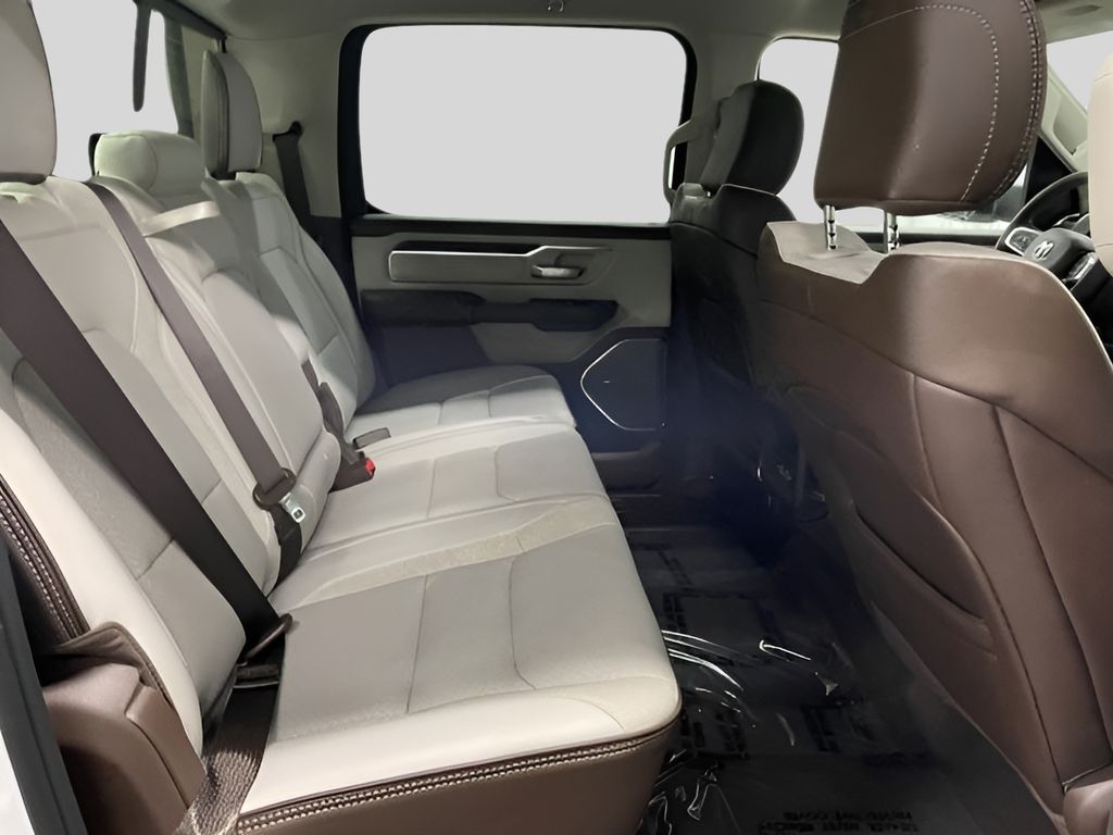 2026 RAM 1500 Laramie - Photo 16