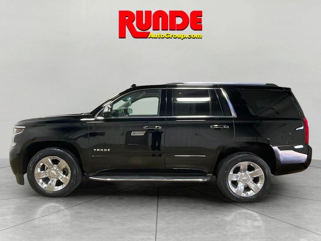 2019 Chevrolet Tahoe Premier photo 2