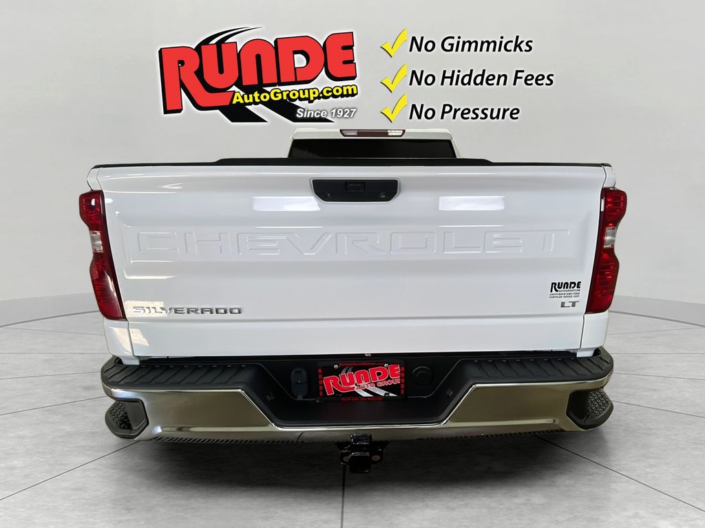 2021 Chevrolet Silverado 1500 LT photo 4