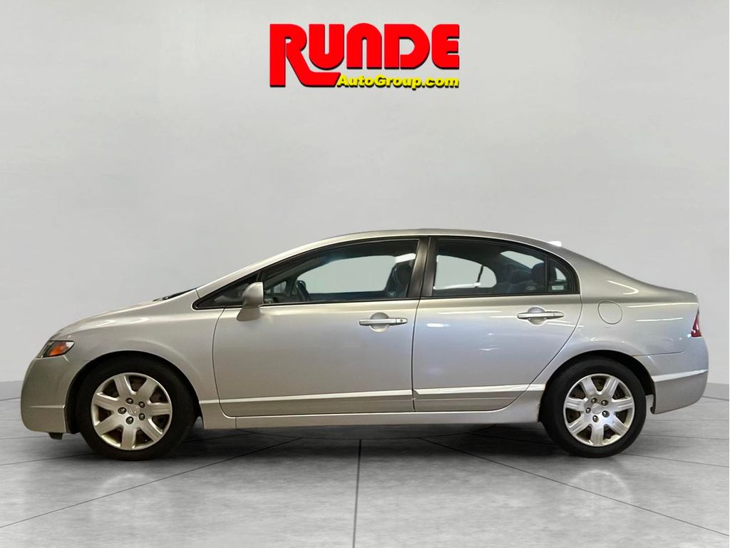2009 Honda Civic LX photo 2