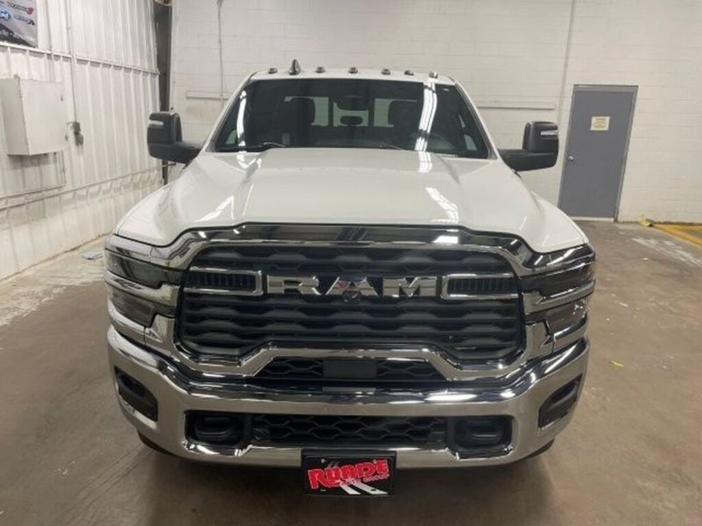 New 2026 Ram 3500 TRADESMAN CREW CAB 4X4 8' BOX Pickup