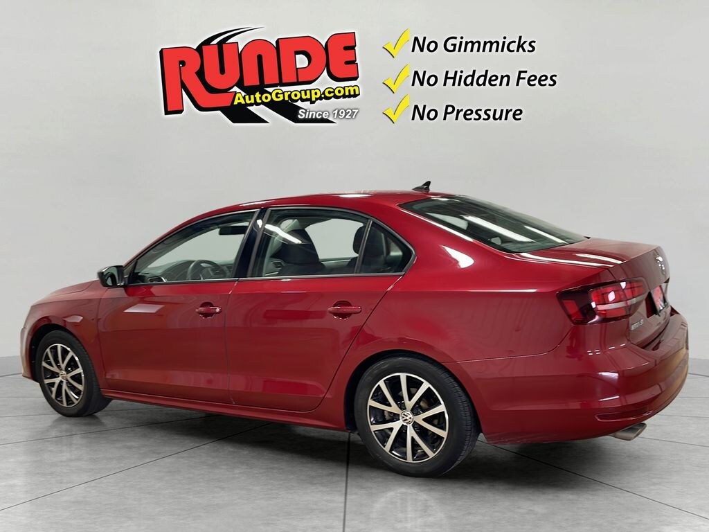 Used 2016 Volkswagen Jetta 1.4T SE Sedan