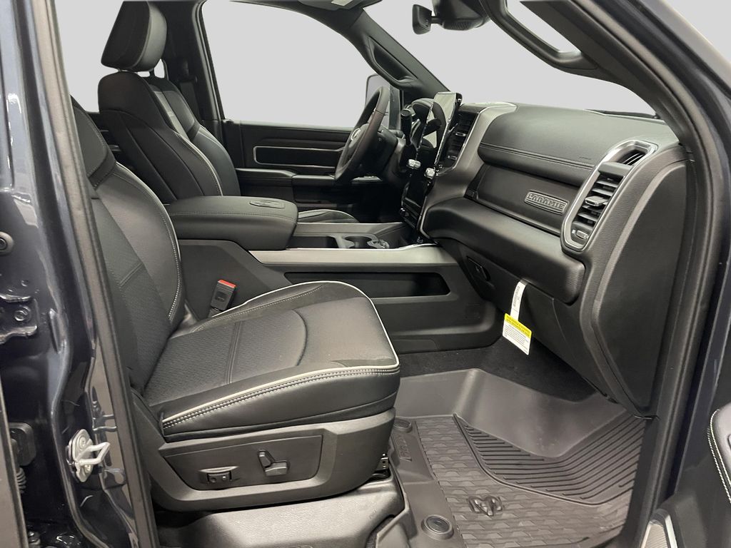 2026 RAM 2500 Laramie - Photo 10