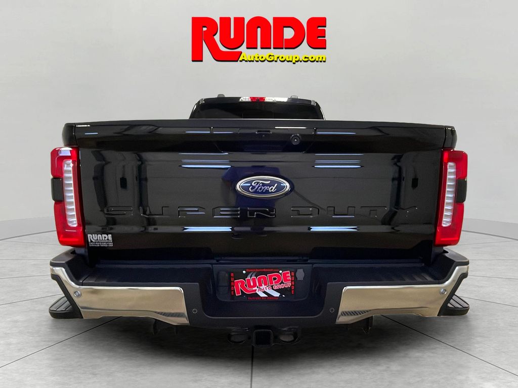 2023 Ford F-250 Lariat photo 4
