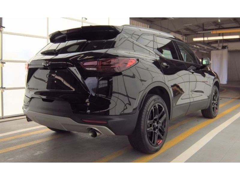 2024 Chevrolet Blazer 2LT photo 3