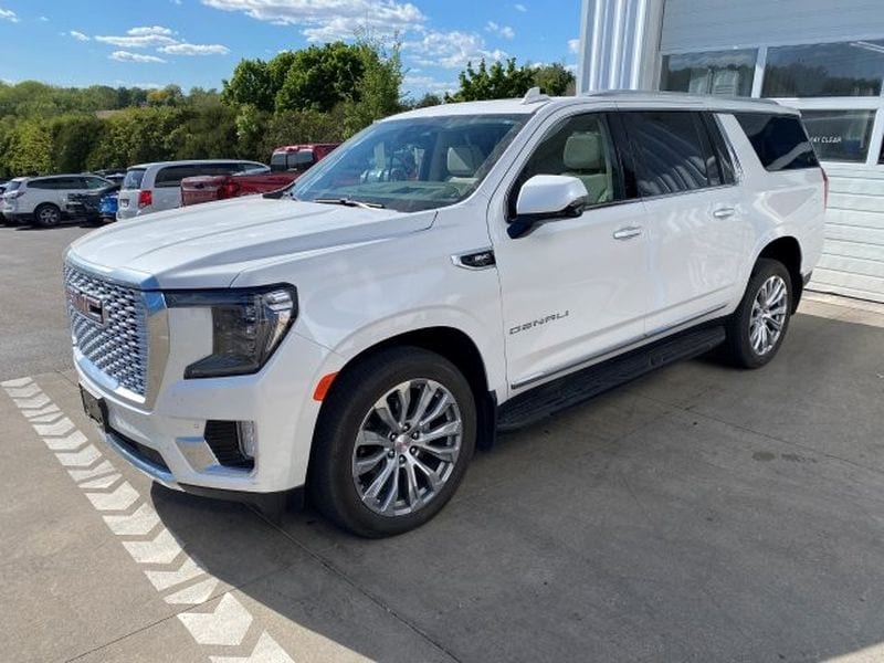 2022 GMC Yukon Denali AWD's photo