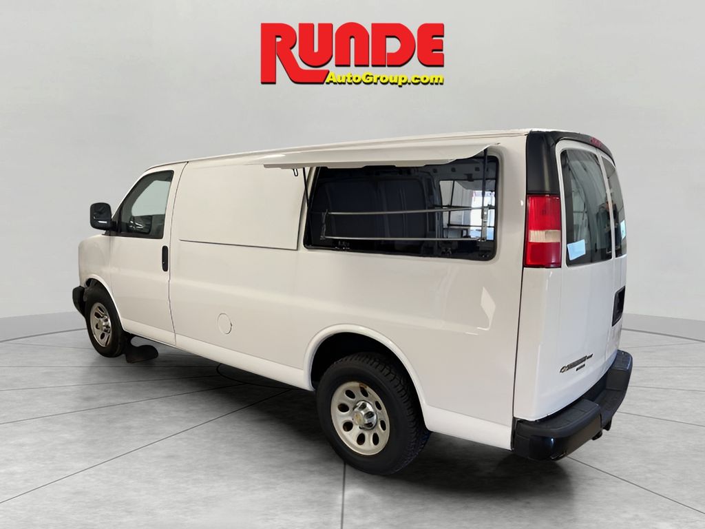 2014 Chevrolet Express Cargo 1500 photo 2