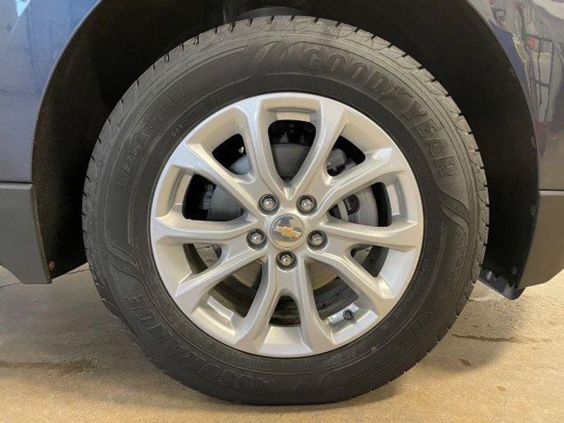 Used 2019 Chevrolet Equinox LT with VIN 3GNAXUEV4KL306336 for sale in Manchester, IA