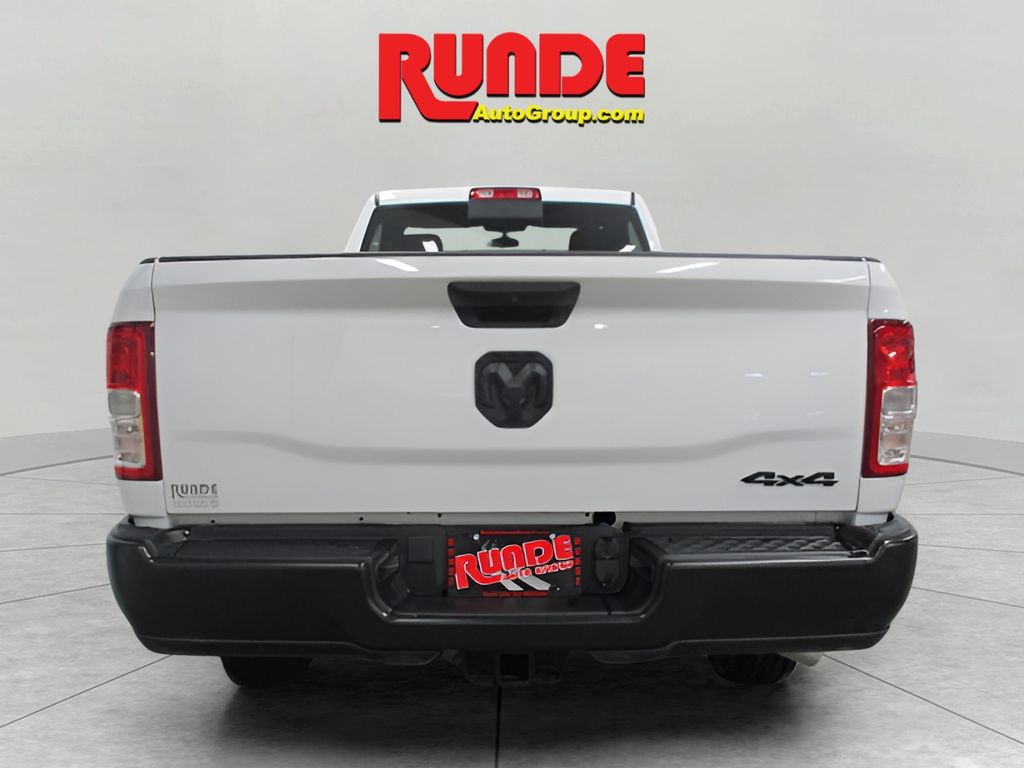 2023 Ram 2500 Tradesman photo 4