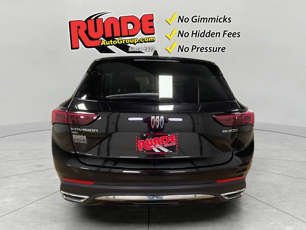 Used 2024 Buick Envision Preferred Sport Utility