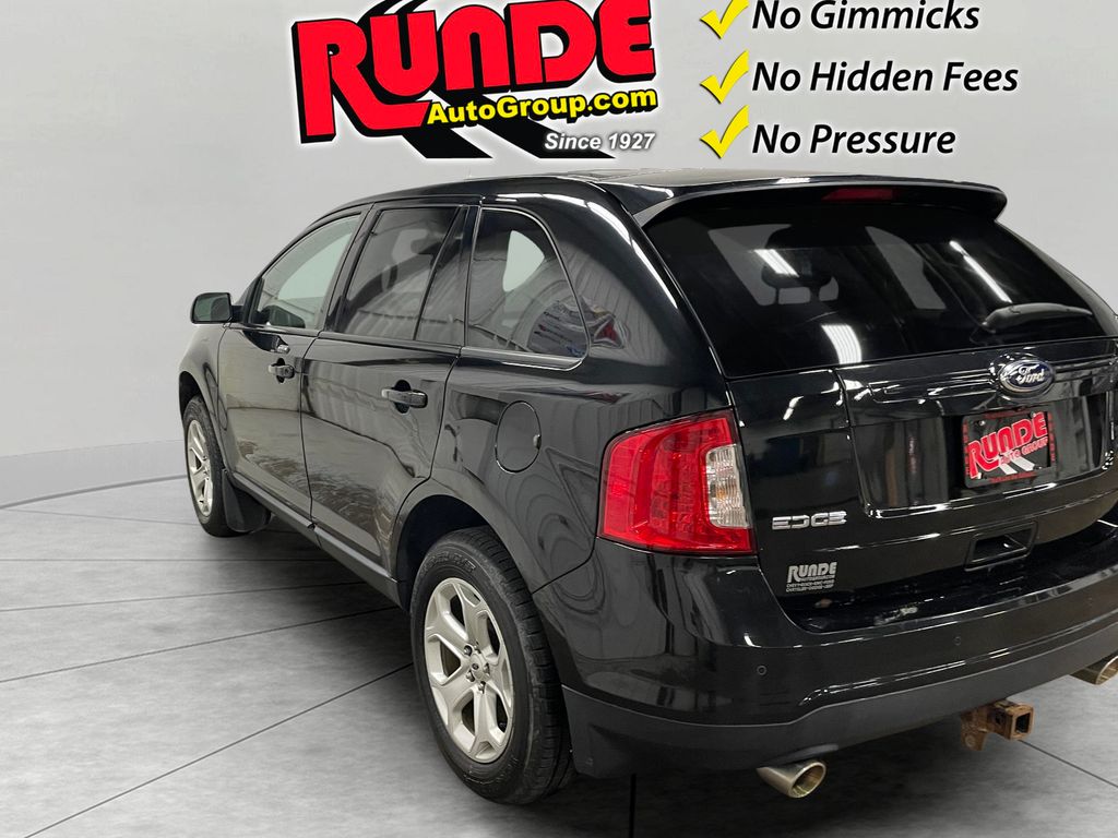 2014 Ford Edge SEL photo 4