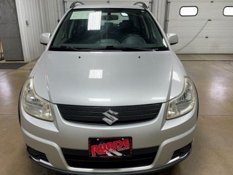 Used 2009 Suzuki SX4 Crossover Technology with VIN JS2YB413196200057 for sale in Manchester, IA