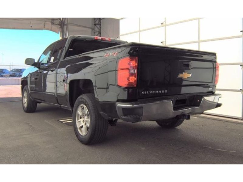 2019 Chevrolet Silverado LT photo 4