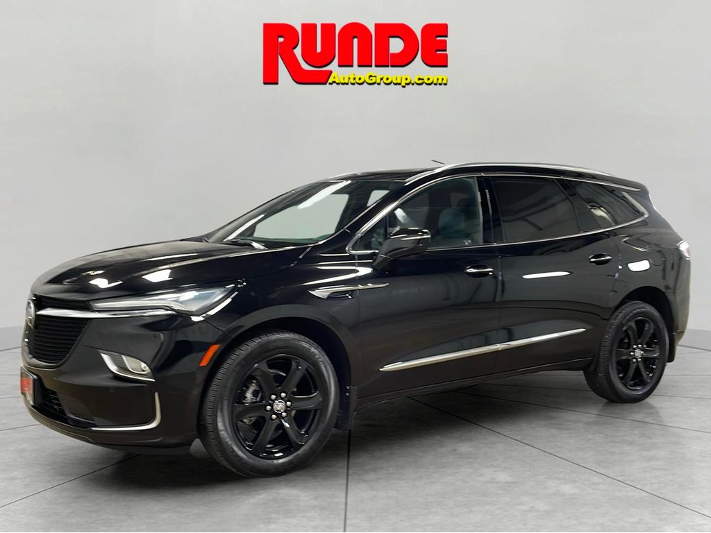 2023 Buick Enclave Essence