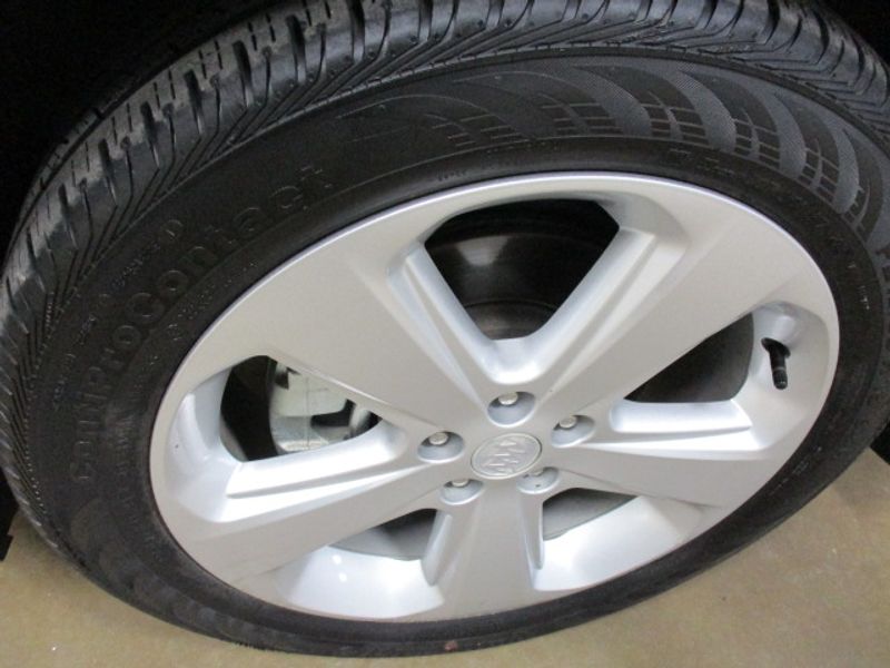 2016 Buick Encore Base photo 2