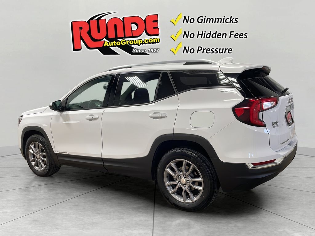Used 2024 GMC Terrain SLT Sport Utility