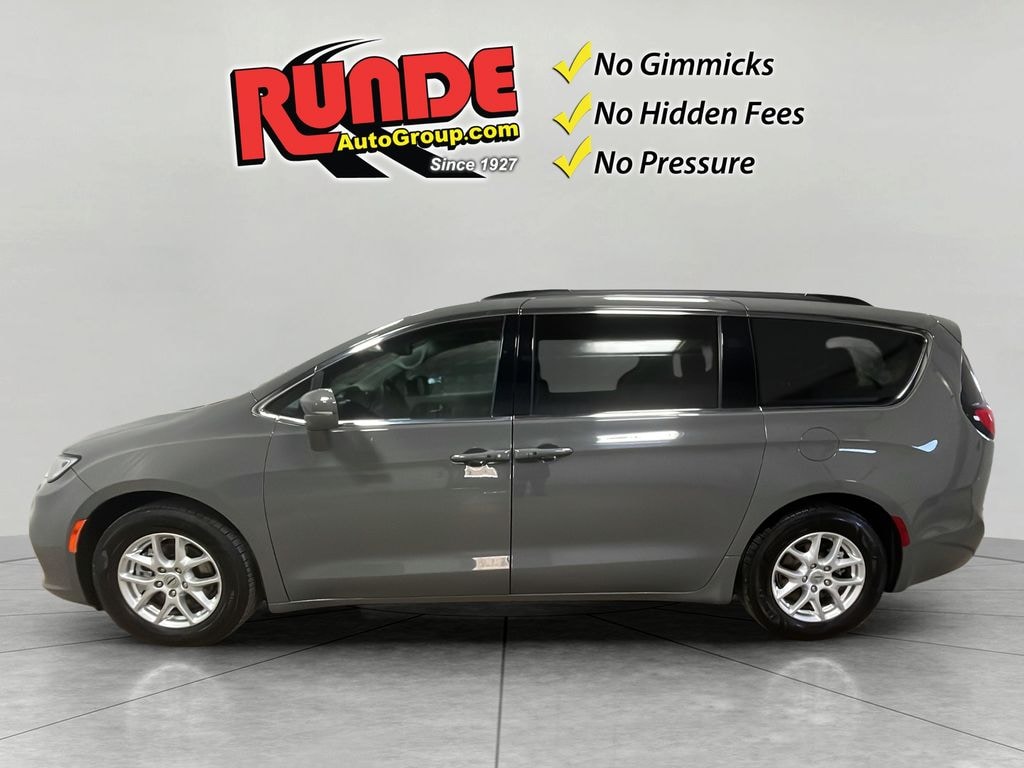 Used 2022 Chrysler Pacifica Touring L Passenger Van