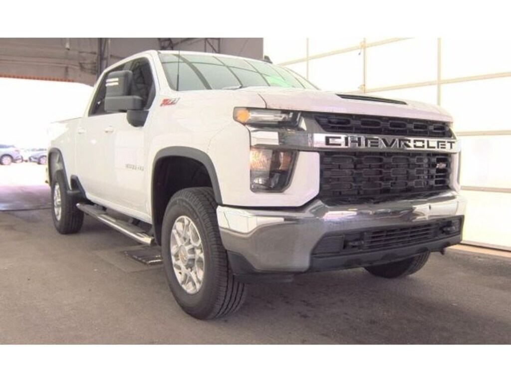 Used 2023 Chevrolet Silverado LT Crew Cab