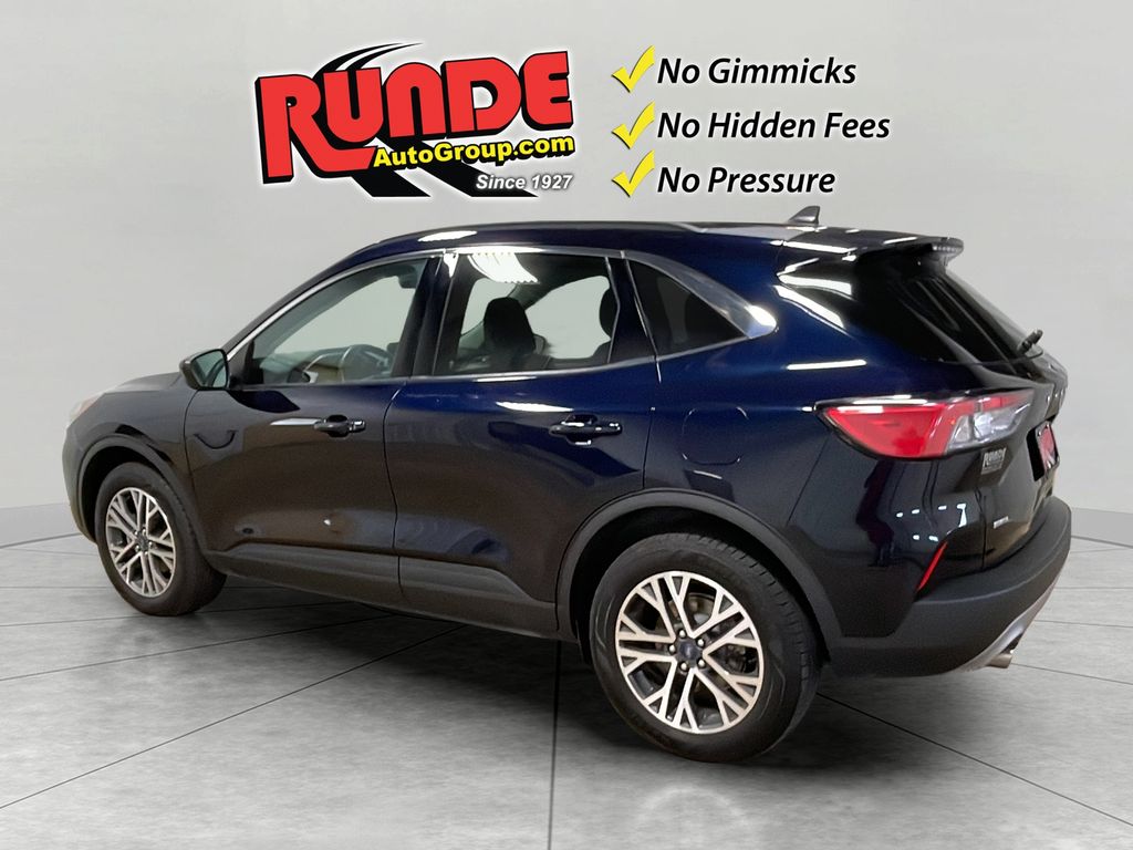 2021 Ford Escape SEL Hybrid photo 3