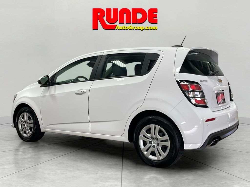 2019 Chevrolet Sonic LT photo 3