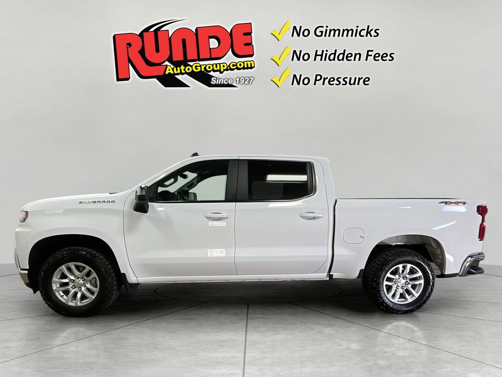 2021 Chevrolet Silverado 1500 LT photo 2