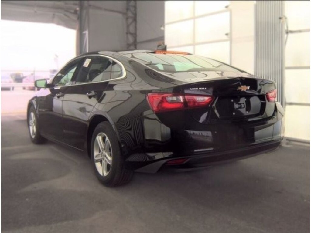 Used 2025 Chevrolet Malibu LS Sedan