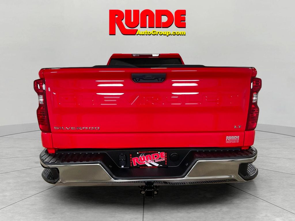 2023 Chevrolet Silverado 1500 LT photo 4