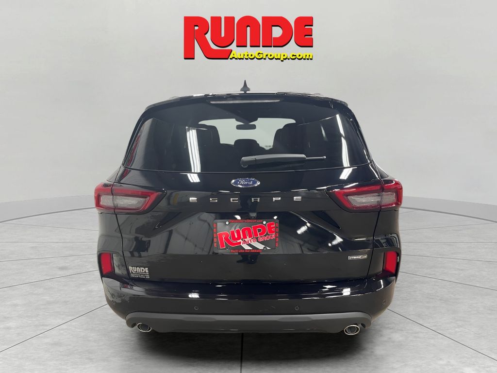 2024 Ford Escape ST-Line Elite photo 4