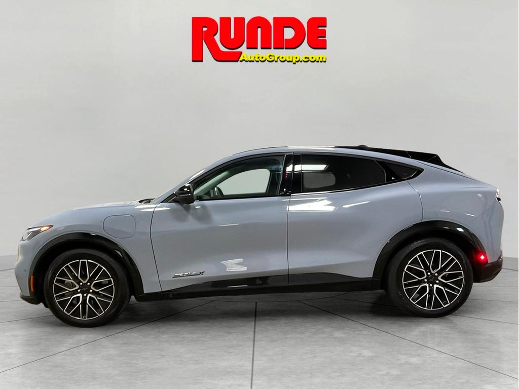2024 Ford Mustang Mach-E Premium photo 2