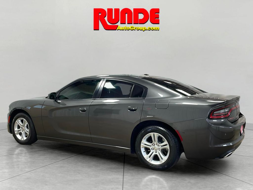2020 Dodge Charger SXT photo 3