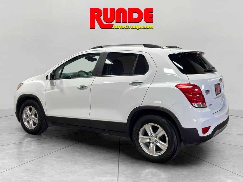 2019 Chevrolet Trax LT photo 3