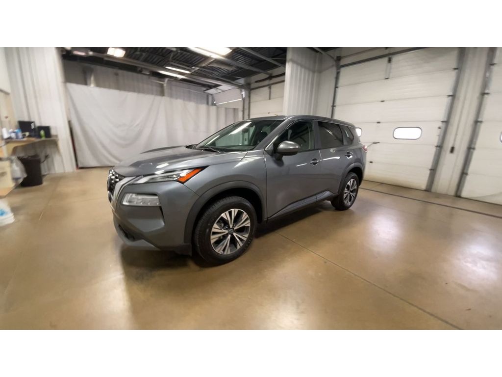 2023 Nissan Rogue SV photo 4