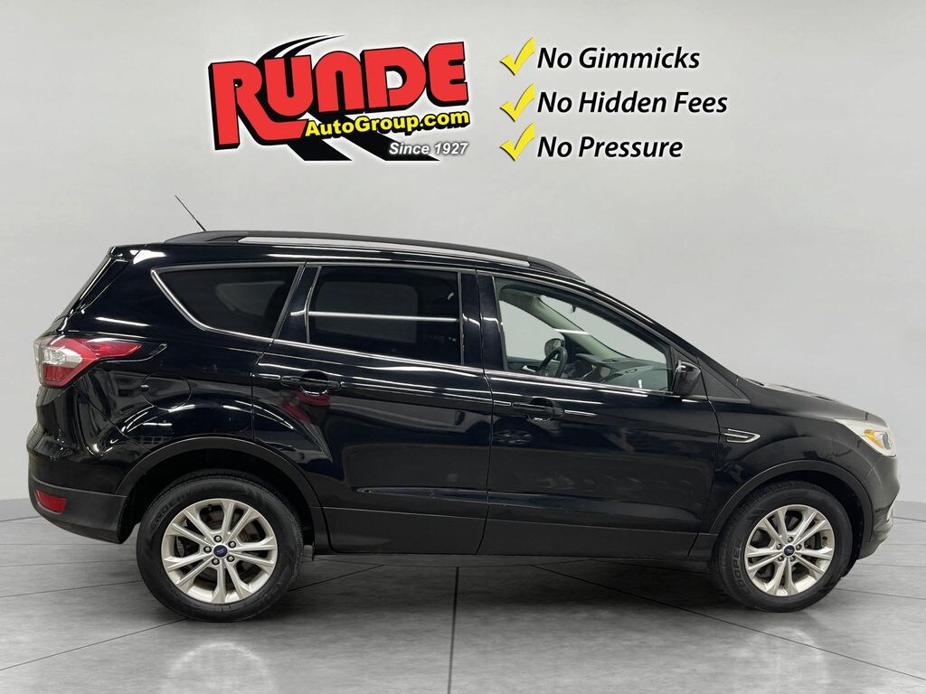 Used 2017 Ford Escape SE Sport Utility