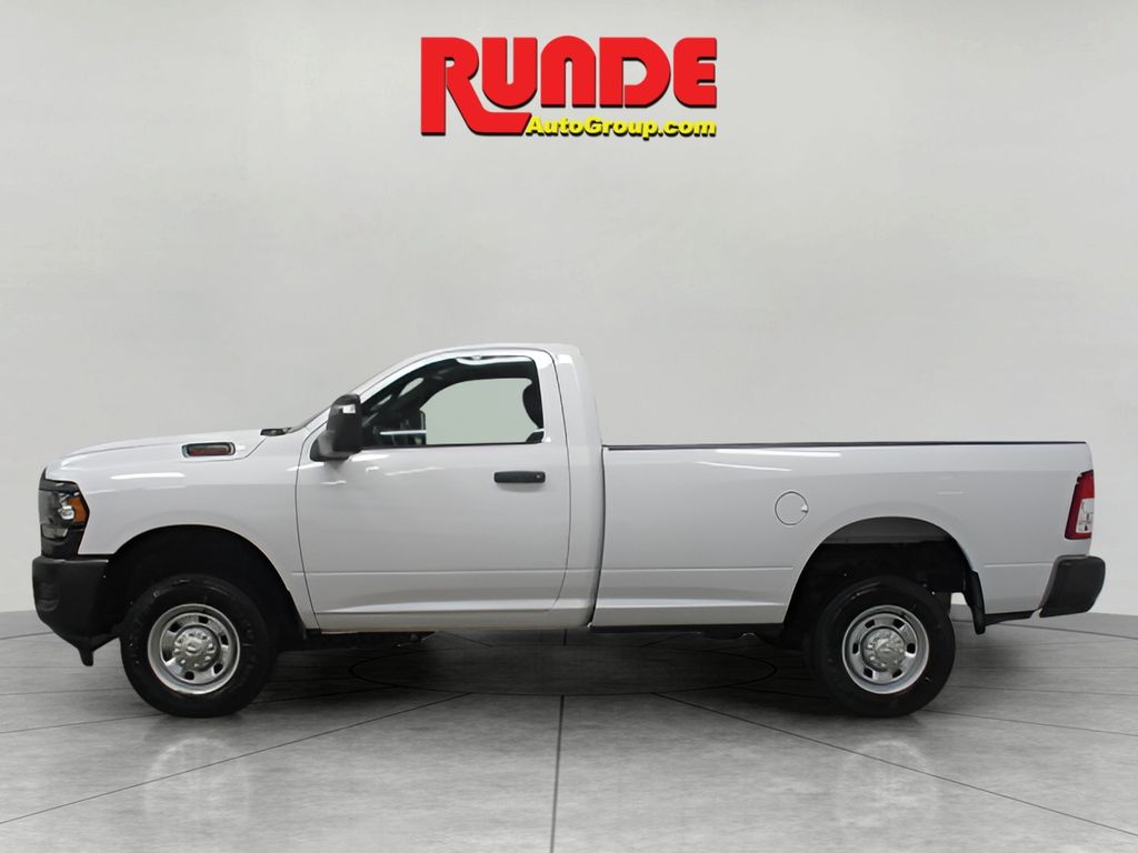2023 Ram 2500 Tradesman photo 2