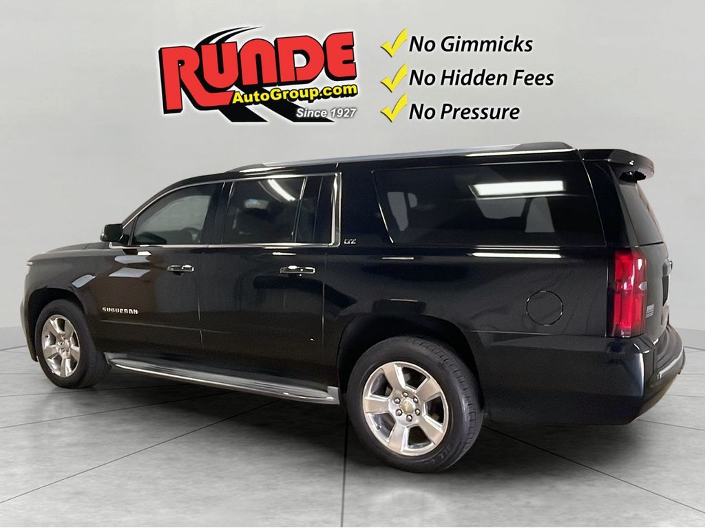 2015 Chevrolet Suburban LTZ photo 3