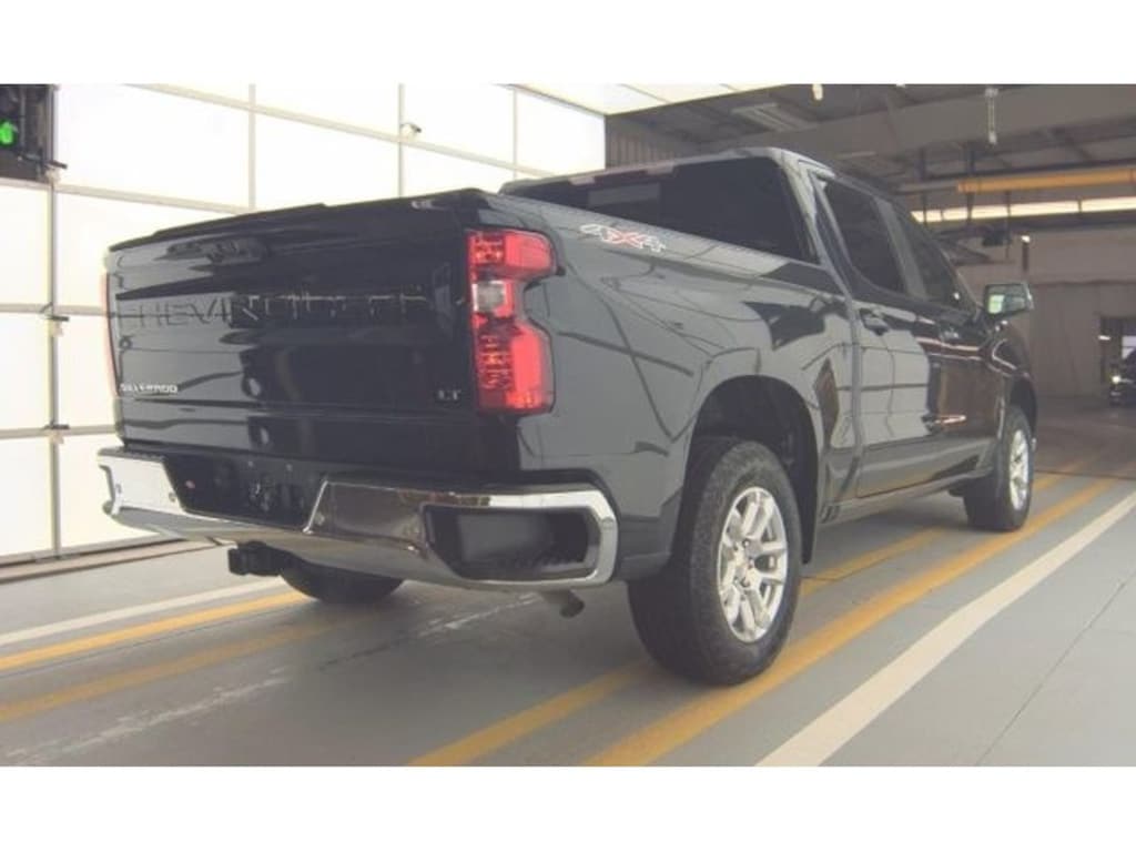 Used 2024 Chevrolet Silverado LT Crew Cab