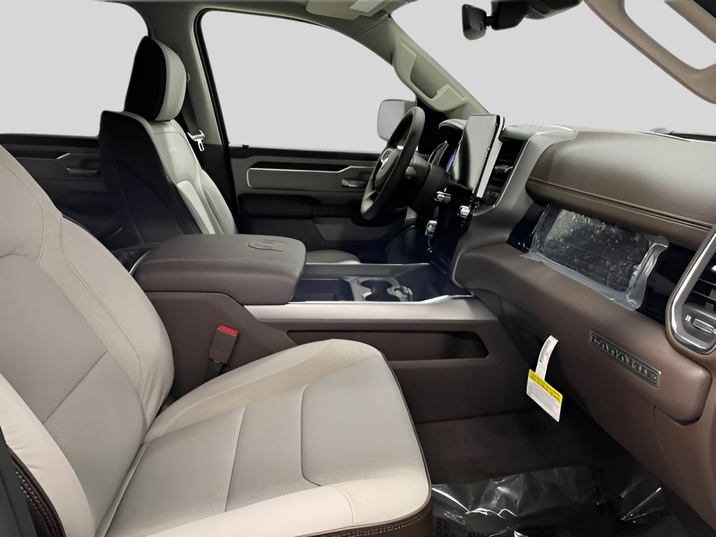 2026 RAM 1500 Laramie - Photo 15