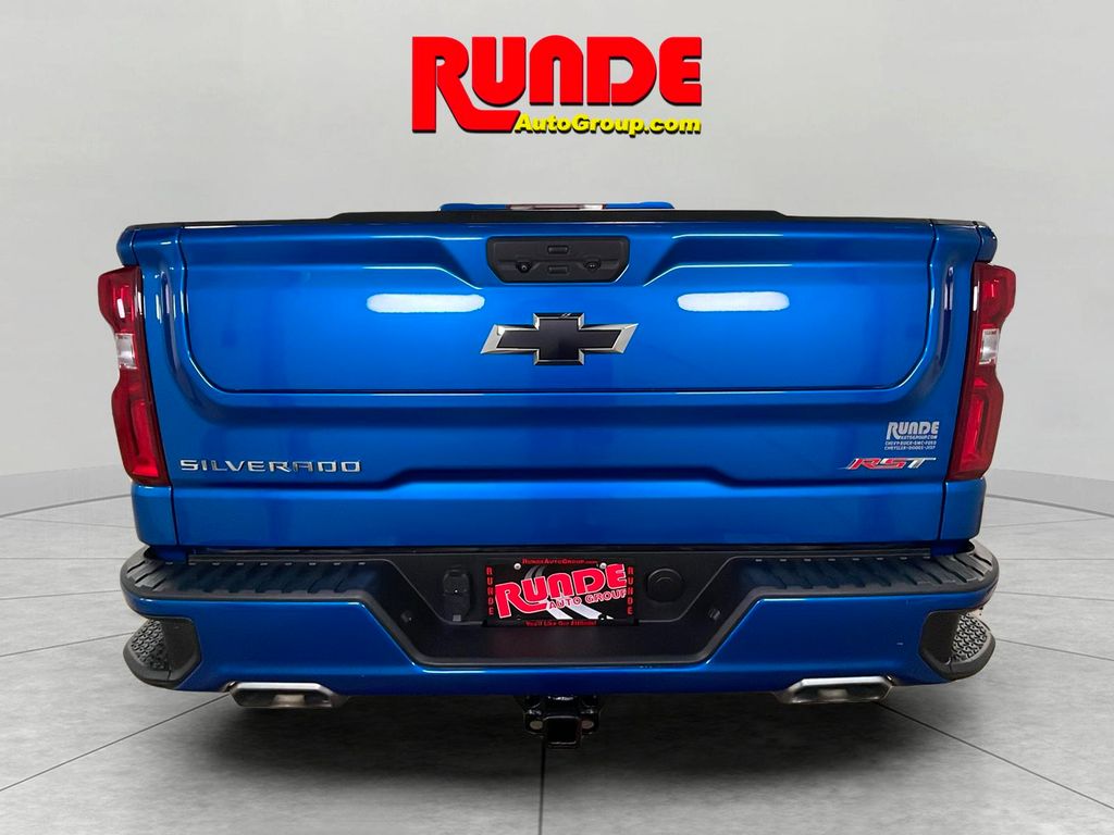 2022 Chevrolet Silverado 1500 RST photo 4